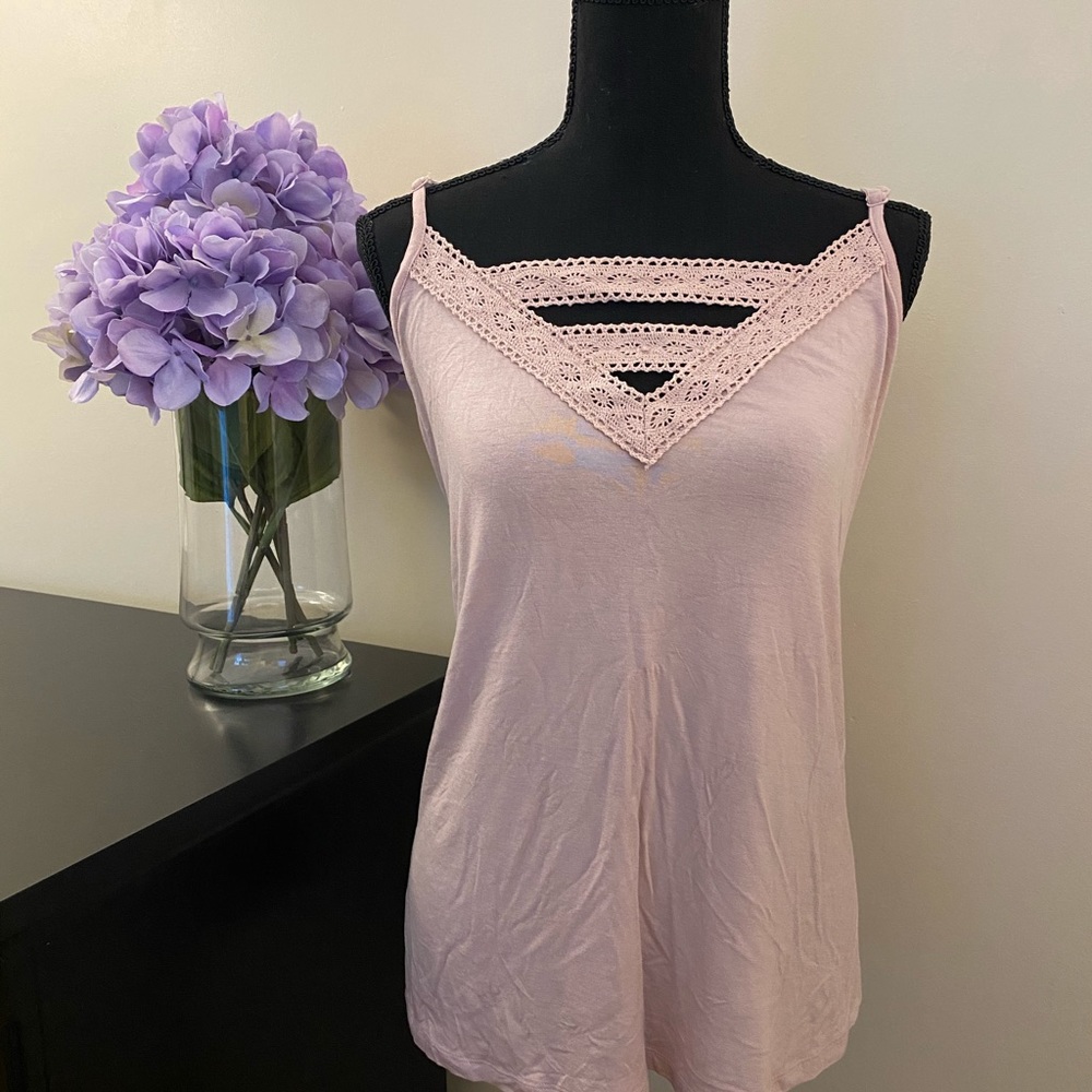 Women’s Plus Size Maurices Pink Lace Trim Tank